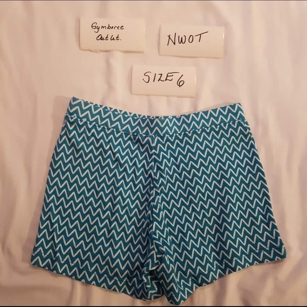 Gymboree zig zag shorts size 6